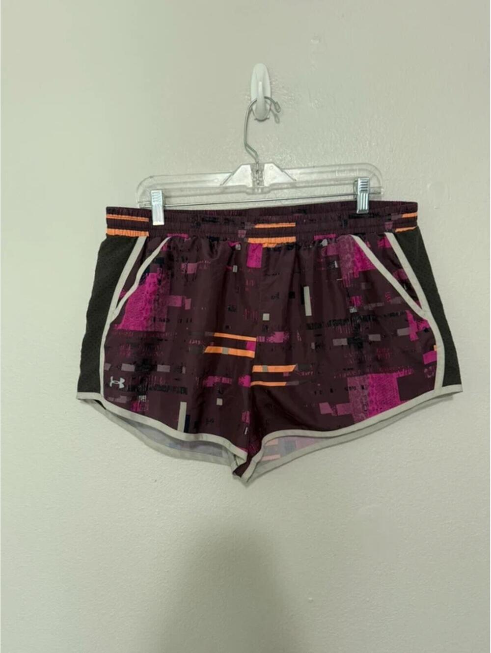 Under armour shorts size XL